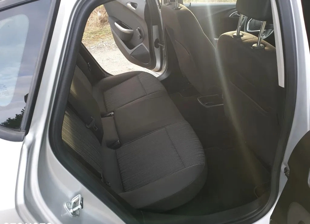 Opel Astra cena 24800 przebieg: 43000, rok produkcji 2010 z Sierpc małe 466